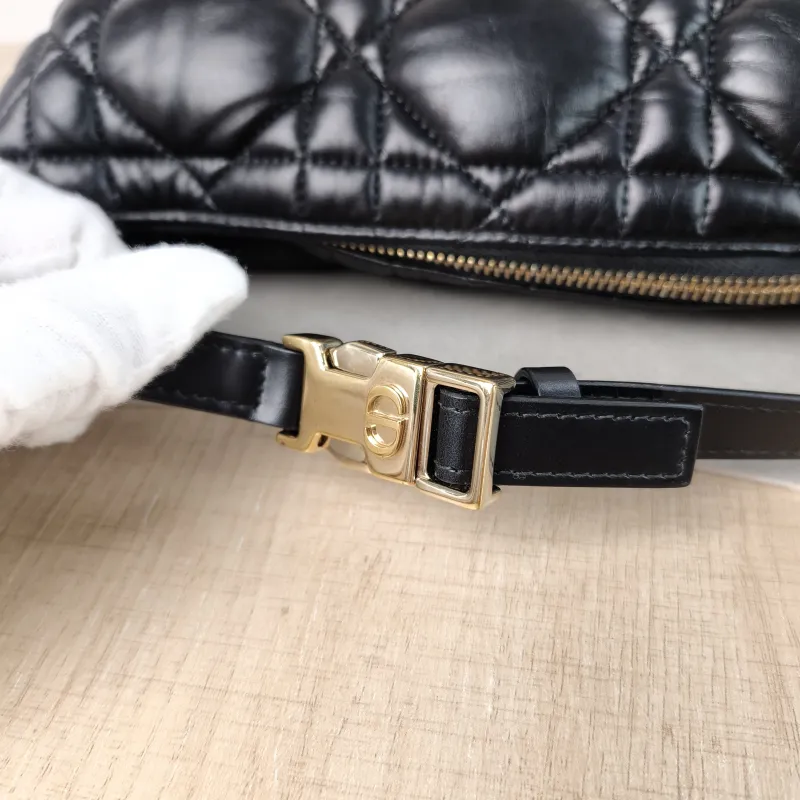 DIOR Top Handle Bag Travel Nomad Black Calfskin Medium 22 × 9.5 × 13 cm — detail view 6 of 11