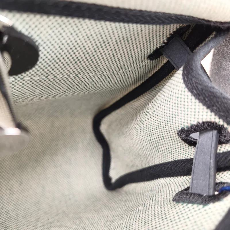 Hermès Crossbody Bag Herbag Zip 20 Beige · Green · Black Calfskin，Canvas Mini 20.5 × 7 × 16.5 cm G — detail view 1 of 12