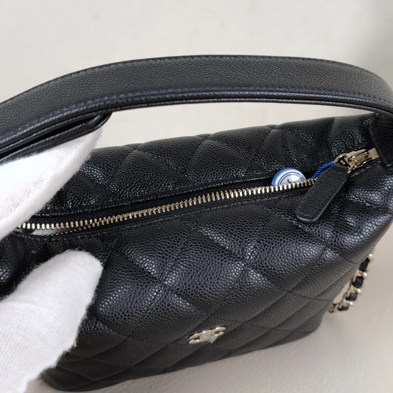 Chanel Crossbody Bag25c Vanity Case Bag Black Grained Calfskin One Size16 × 6 × 13 cm — detail view 1 of 12