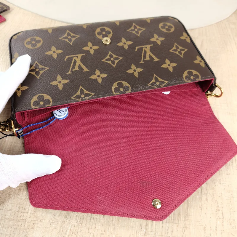 Louis Vuitton Crossbody Bag Pochette Félicie Monogram PVC Small 21 × 3 × 12 cm — detail view 2 of 17