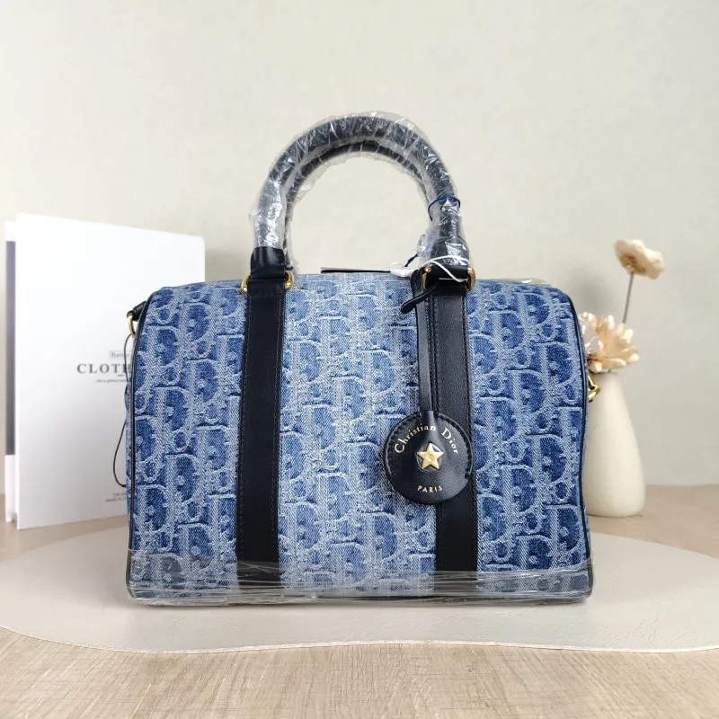 DIOR Top Handle Bag Groove 25 Top Handle Bag Blue Medium 25 × 16 × 19 cm