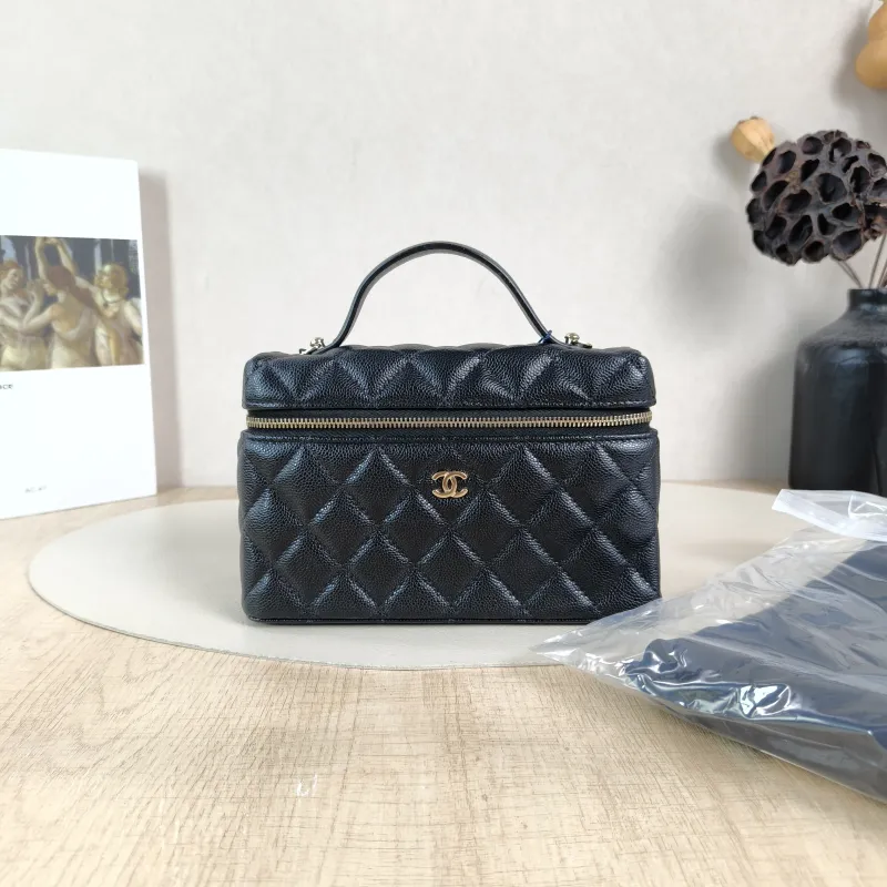 Chanel Crossbody Baglp Box Bag Top Handle Crossbody Bag Black Grained Calfskin One Size19.5 × 5 × 17 cm — cover view 2 of 6