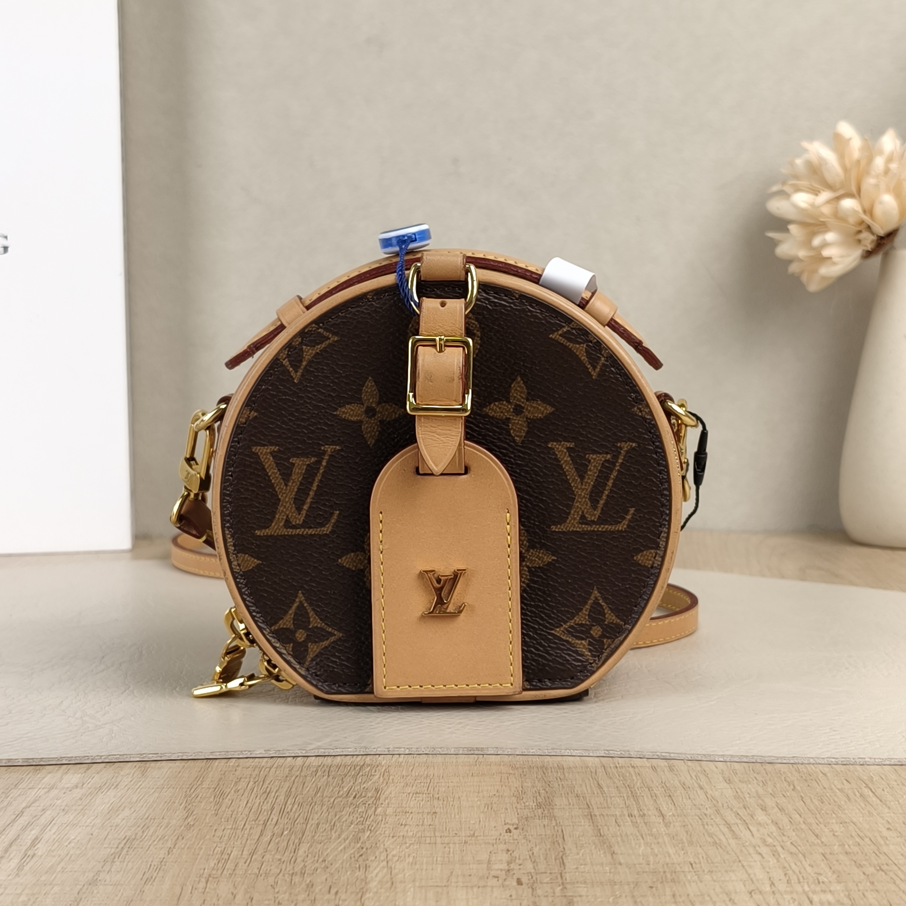 Louis Vuitton Crossbody Bag Mini BOITE CHAPEAU Monogram PV Cmini13 × 6.5 × 12 cm