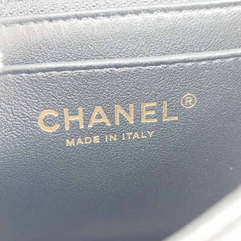 Chanel Crossbody Bag Classic Flap Mini CF Mini Black Grained Calfskin17 × 8 × 13.5 cm — detail view 9 of 14