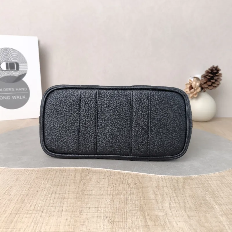 Hermès Top Handle Bag Neo Garden 23 Mini Black · Beige Canvas · Negonda Calfskin Mini 23 × 10 × 16 cm k — cover view 2 of 6