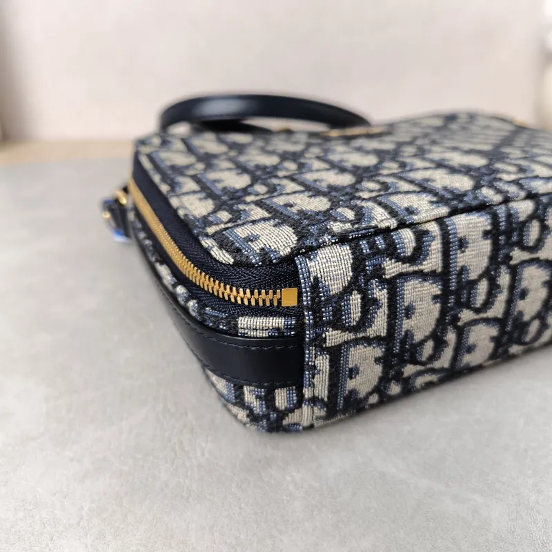 DIOR Shoulder Bag30 Montaigne Box Shoulder Bag Blue Canvas One Size19.5 × 6 × 15 cm — detail view 9 of 12