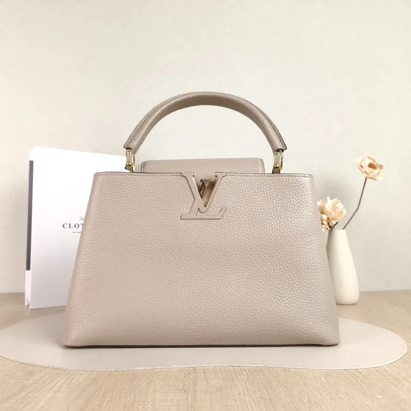 Louis Vuitton Top Handle Bag Capucines Grey Calfskin Medium 31.5 × 11 × 20 cm
