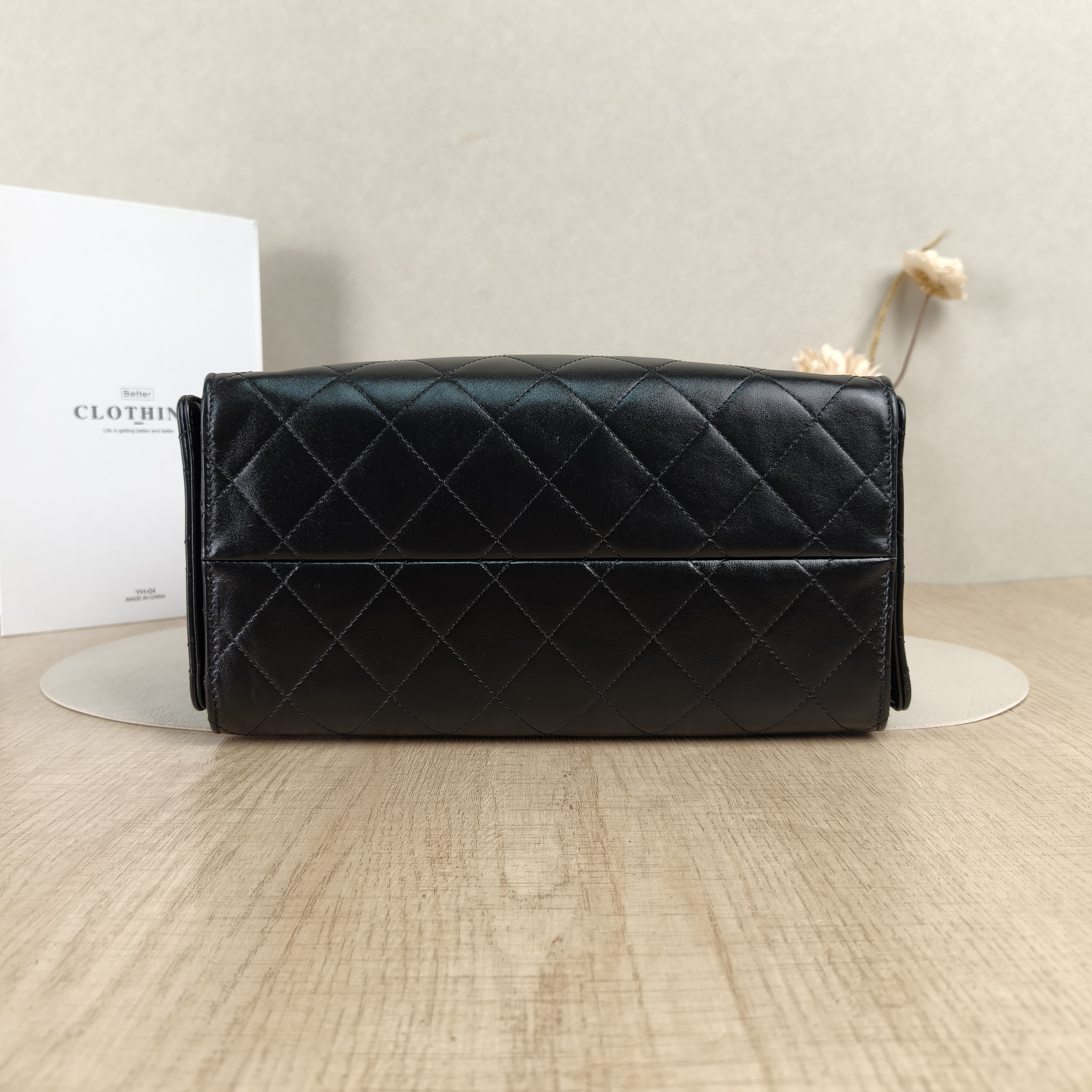 Chanel Shoulder Bag25Bag Black Waxed Leather Calfskin Small26 × 14 × 30 cm — cover view 5 of 5