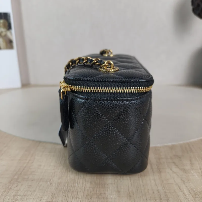 Chanel Crossbody Bag Edition Black with Gold-Tone Hardware Grained Calfskin One Size 16 × 8 × 9.5 cm — detail view 11 of 12