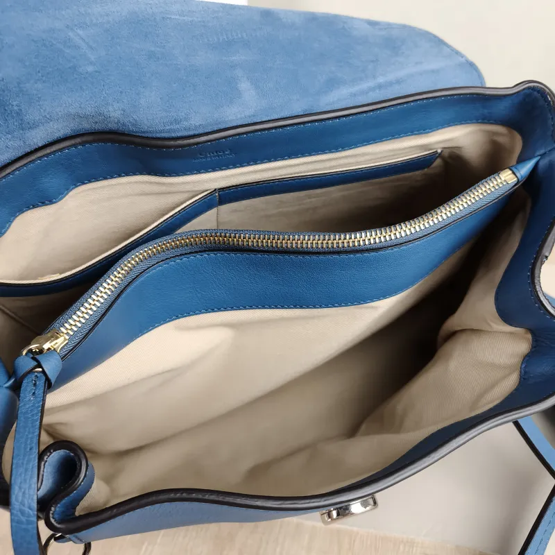 Chloé Crossbody Bag Crossbody Bag Blue Calfskin One Size 33 × 13 × 21 cm — detail view 1 of 12