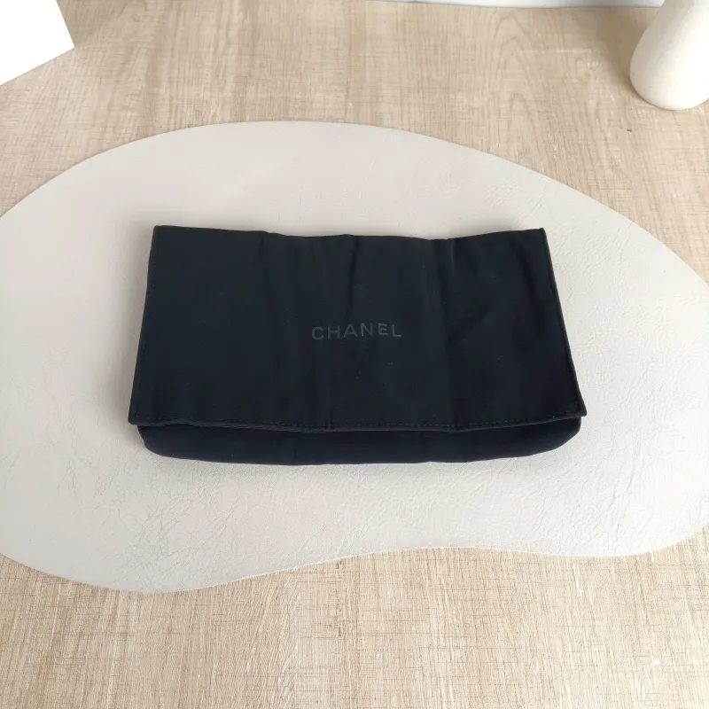 Chanel Crossbody Bag Le Boy​ WOC Black Grained Calfskin Mini 17.5 × 3.5 × 10 cm Microchip Edition — detail view 8 of 11
