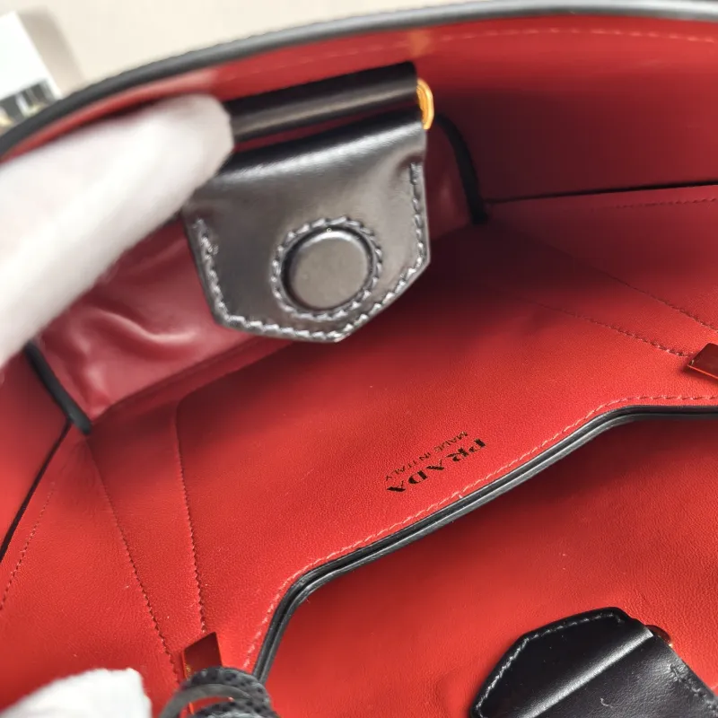 PRADA Shoulder Bag Panier Black Calfskin One Size 21.5 × 13 × 22.5 cm — detail view 10 of 13