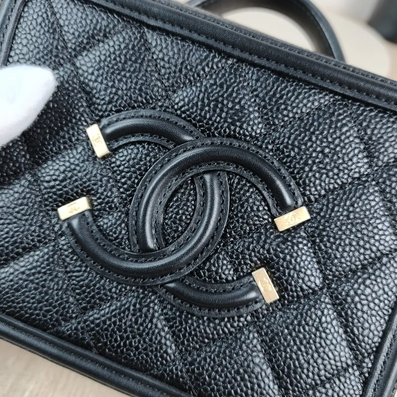 Chanel Crossbody Bag CC Filigree Vanity Cosmetic Bag Black Grained Calfskin Small 16 × 7 × 12 cm 26 — detail view 3 of 13