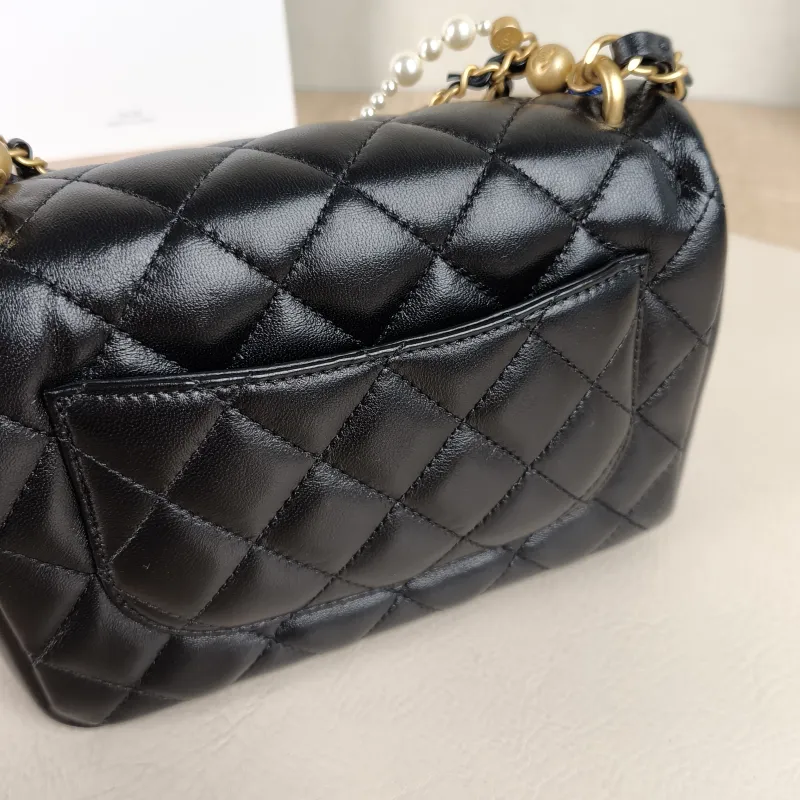 Chanel Crossbody Bag Pearl Black Lambskin One Size17 × 5 × 12.5 cm — detail view 12 of 12