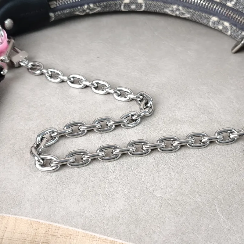 Louis Vuitton Crossbody Bag Loop Grey Small 23 × 6 × 13 cm — detail view 1 of 12