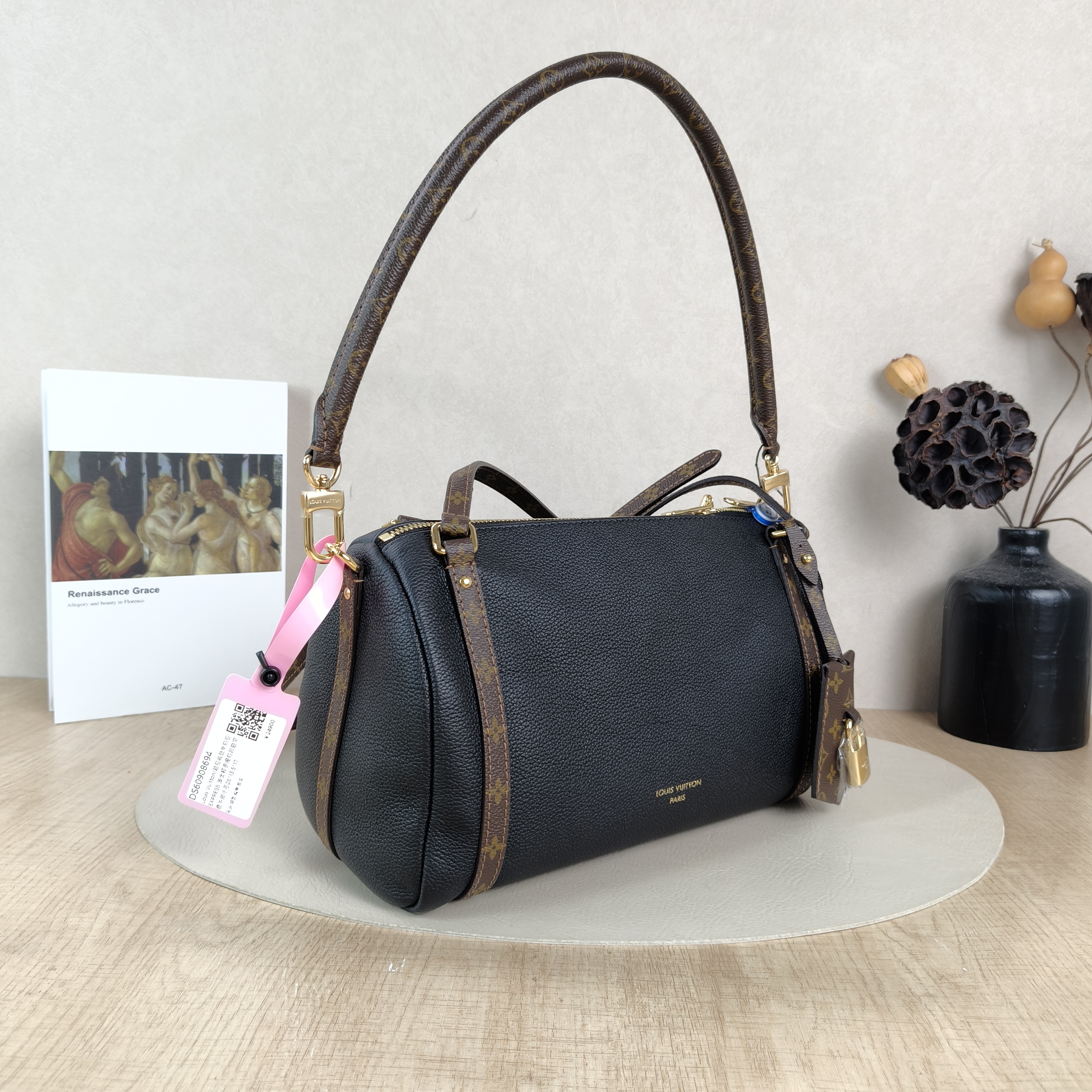 Louis Vuitton Shoulder Bag EXPRESS Shoulder Bag Black Calfskin Small26 × 13.5 × 17 cm — cover view 5 of 5
