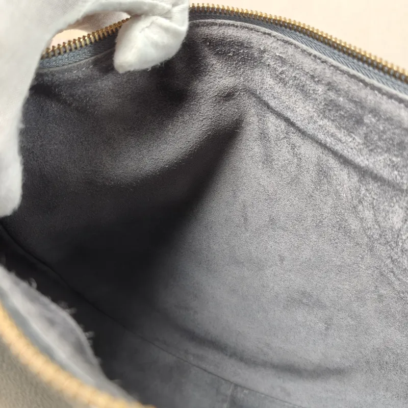 CELINE Shoulder Bag HELOISE TRIOMPHE Grey Calfskin Medium 28.5 × 8 × 30 cm — detail view 8 of 14