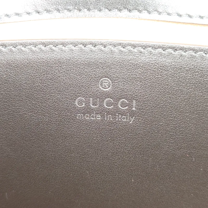 GUCCI Crossbody Bag GG Marmont Small Marmont 22 Black CC alfskin Small 22 × 6 × 13 cm — detail view 8 of 13