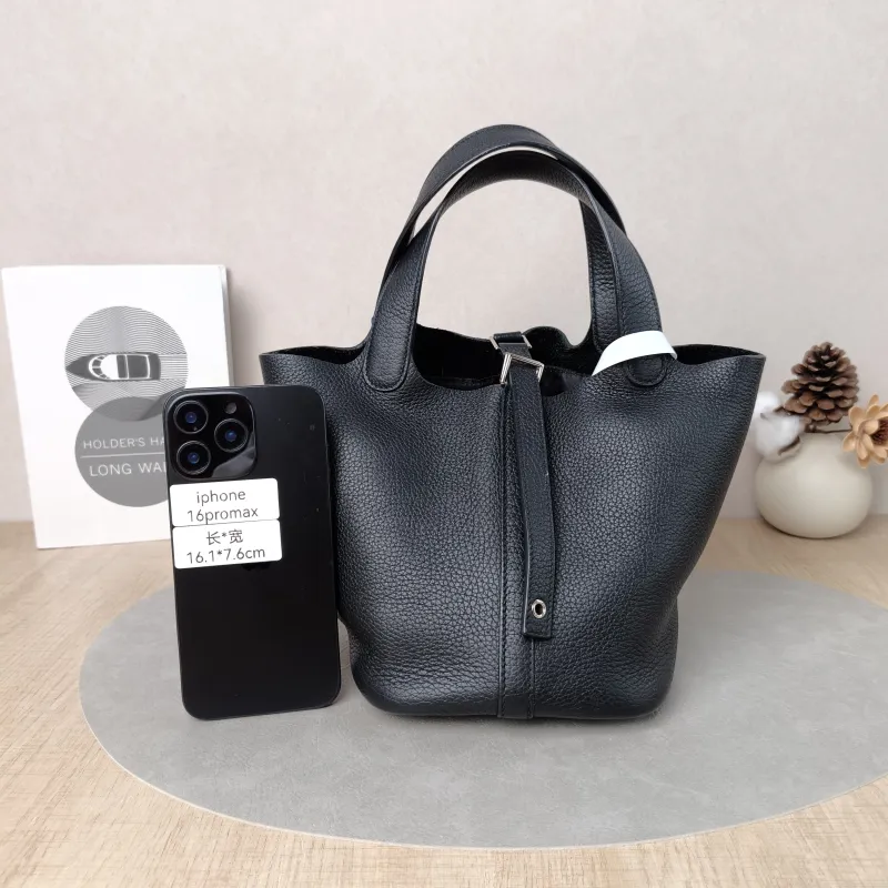 Hermès Top Handle Bag Picotin Lock 18 18Black Clemence Taurillon TC Calfskin Small18 × 13 × 19 cm — cover view 2 of 6