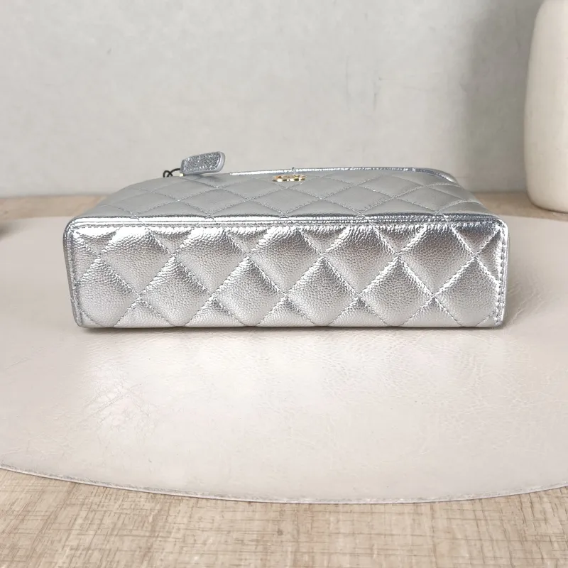 Chanel Crossbody Bag lp Box Bag Top Handle Crossbody Bag Silver Grained Calfskin 19.5 × 5 × 17 cm — cover view 3 of 5