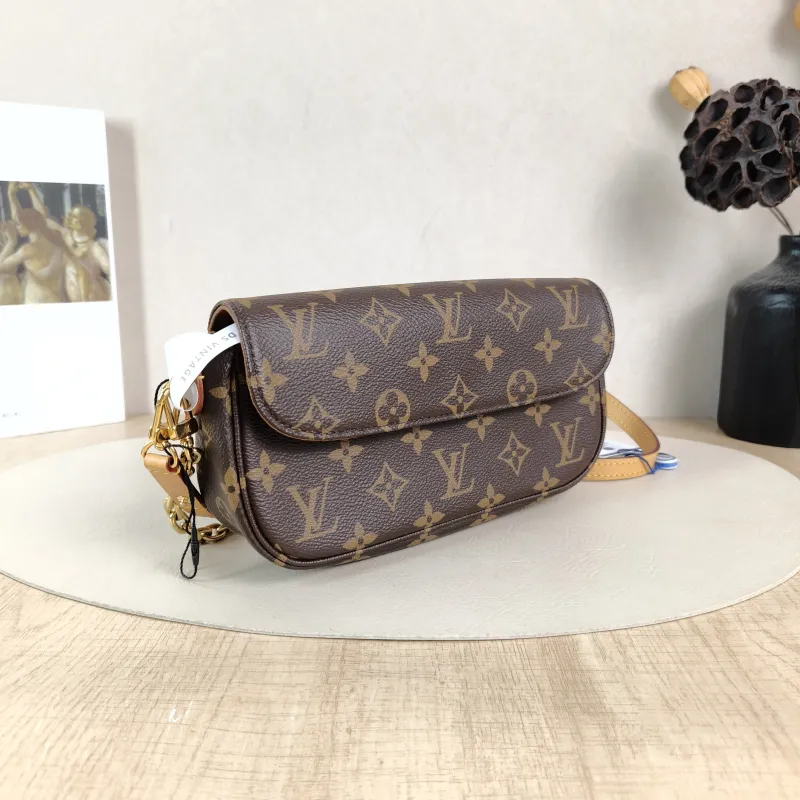 Louis Vuitton Crossbody Bag IVY Monogram PVC Small23.5 × 4.3 × 12 cm — cover view 3 of 5