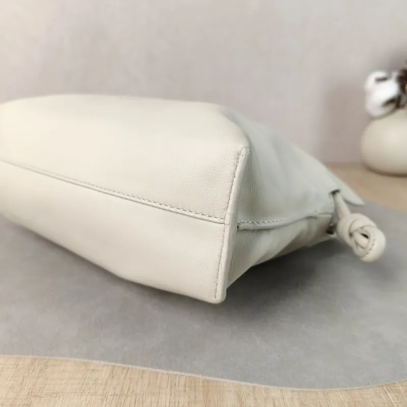 LOEWE Crossbody Bag Flamenco White Calfskin Mini 24 × 9 × 18 cm — detail view 6 of 11