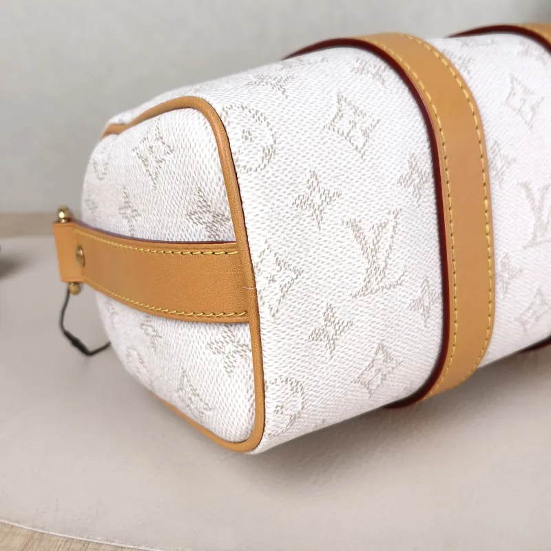 Louis Vuitton Crossbody Bag Keepall 25 White Monogram PVC Medium 25 × 11 × 15 cm — detail view 9 of 10