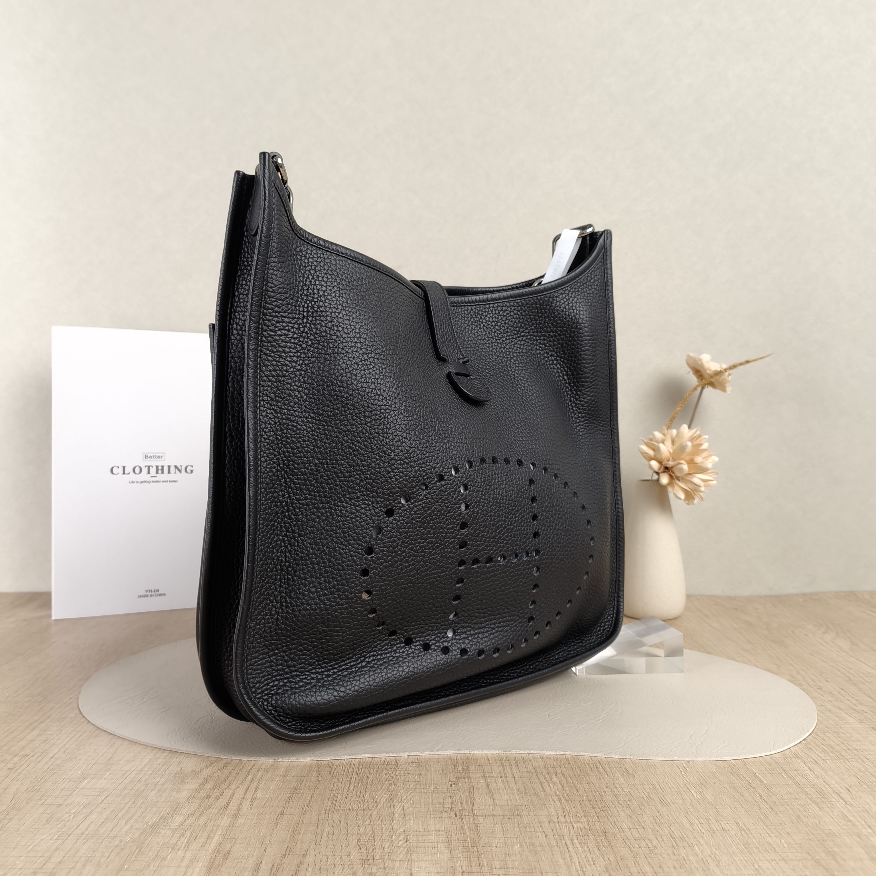 Hermès Crossbody Bag Evelyne 29 29Black Clemence Taurillon TC Calfskin Small29 × 8 × 30 cm — cover view 3 of 5