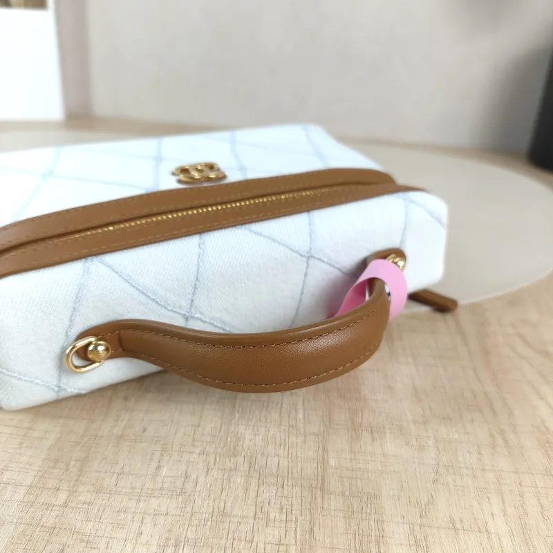 Chanel Crossbody Bag coco-beach Collection lp Blue One Size 19.5 × 5 × 17 cm — detail view 11 of 14