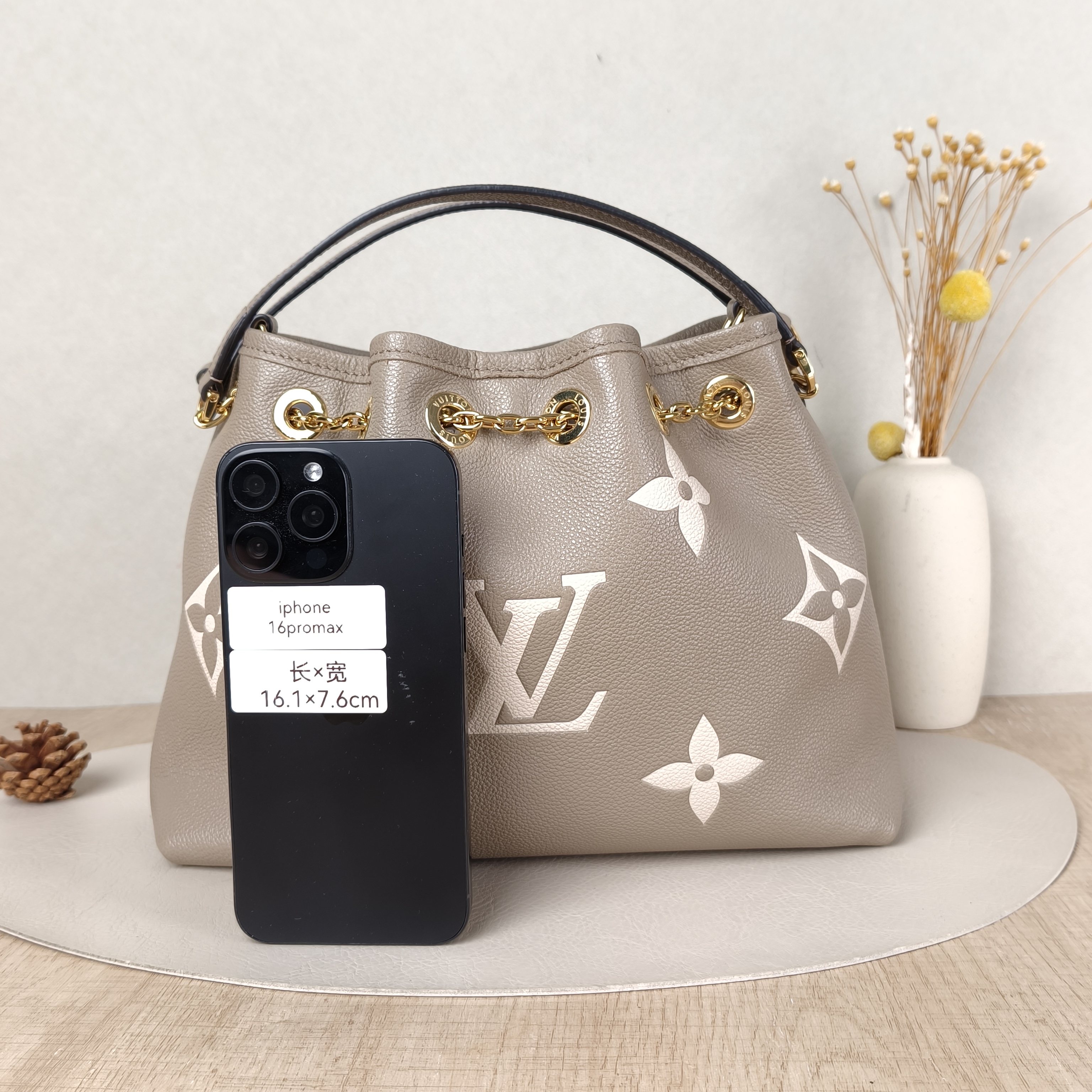 Louis Vuitton Crossbody Bag BUNDLE Monogram Empreinte Embossed Calfskin Medium28 × 11.5 × 20 cm — cover view 4 of 5