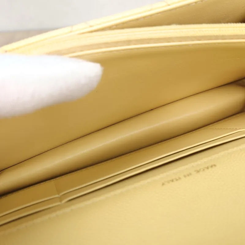 Chanel Crossbody Bag Yellow Grained Calfskin One Size 19 × 7 × 11.5 cm — detail view 12 of 12
