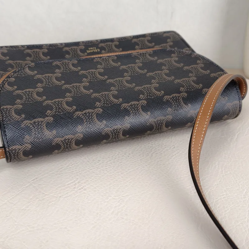 CELINE Crossbody Bag TRIOMPHE Clutchwoc Monogram PVC 20 × 6 × 12 cm — detail view 9 of 11