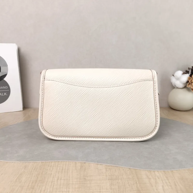 Louis Vuitton Shoulder Bag BUCI Beige Epi Embossed Calfskin One Size 24.5 × 9 × 15.5 cm — cover view 5 of 6