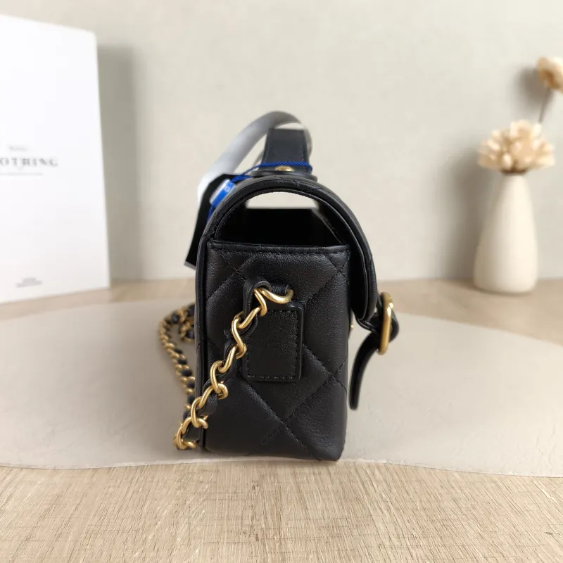 Chanel Crossbody Bag Messenger Bag Black Calfskin One Size 20.6.5*12.5 — detail view 10 of 12