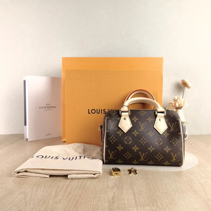 Louis Vuitton Crossbody Bag Speedy20 Shoulder Strap PVC Small 20.5 × 12 × 13.5 cm — cover view 5 of 5