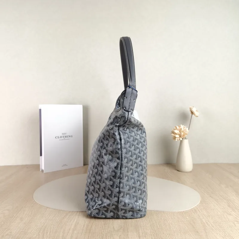 GOYARD Shoulder Bag Boheme Hobo​ Grey ine Canvas Small 34 × 14 × 31 cm — detail view 9 of 10