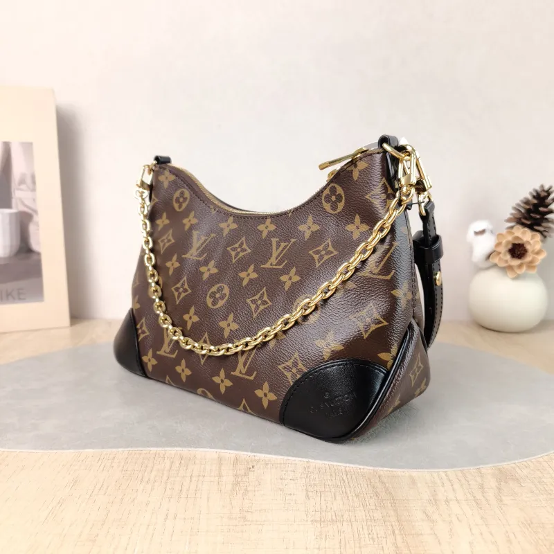 Louis Vuitton Crossbody Bag Boulogne PVC Small 26 × 9.5 × 16 cm — cover view 4 of 6