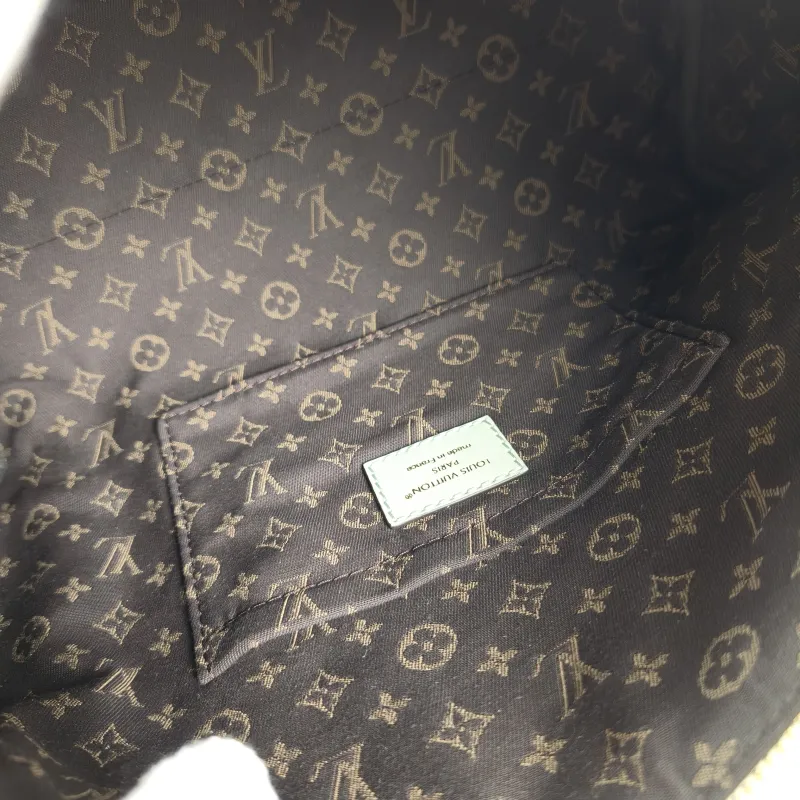 Louis Vuitton Shoulder Bag EXPRESS Shoulder Bag White · Blue Green Calfskin Small 26 × 13.5 × 17 cm — detail view 2 of 11