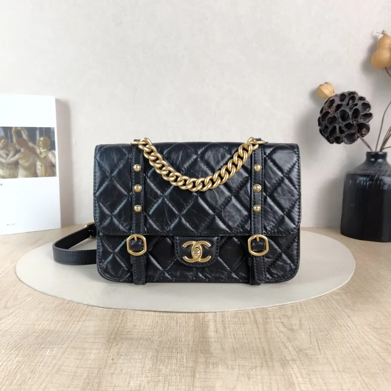 Chanel Crossbody Bag Messenger Bag Black Calfskin One Size 24.5 × 8 × 16.5 cm