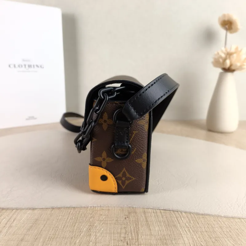 Louis Vuitton Crossbody Bag Steamer Box Yellow · Black · Monogram PVC · Calfskin Mini 18 × 6.5 × 11 cm — detail view 5 of 11