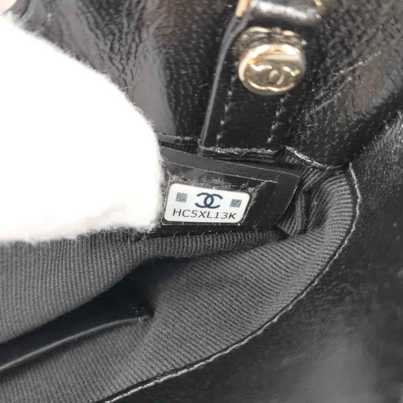 Chanel Shoulder Bag31Bag Black Waxed Leather Calfskinnano20.5 × 3.5 × 17 cm — detail view 10 of 11