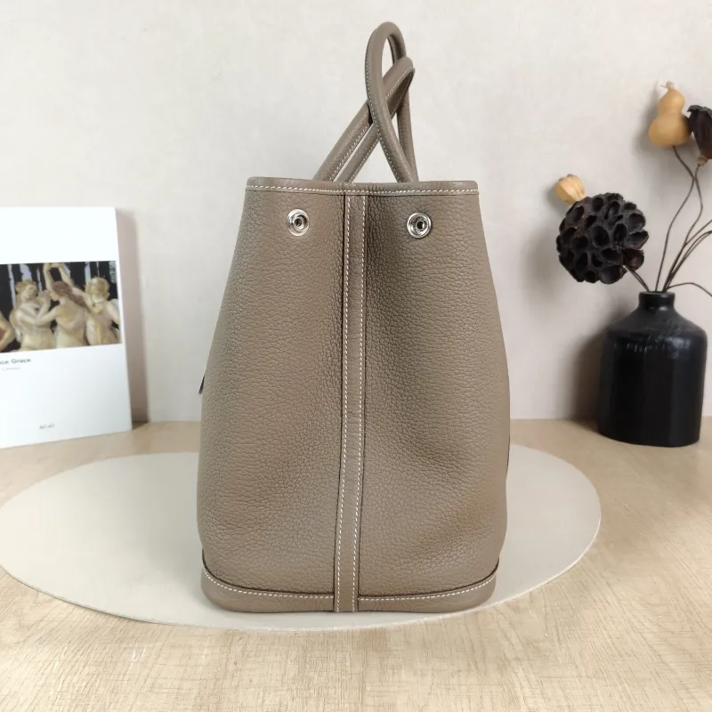 Hermès Top Handle Bag Garden Party 36 36 Negonda Calfskin Large 36 × 17 × 26 cm z — detail view 1 of 11