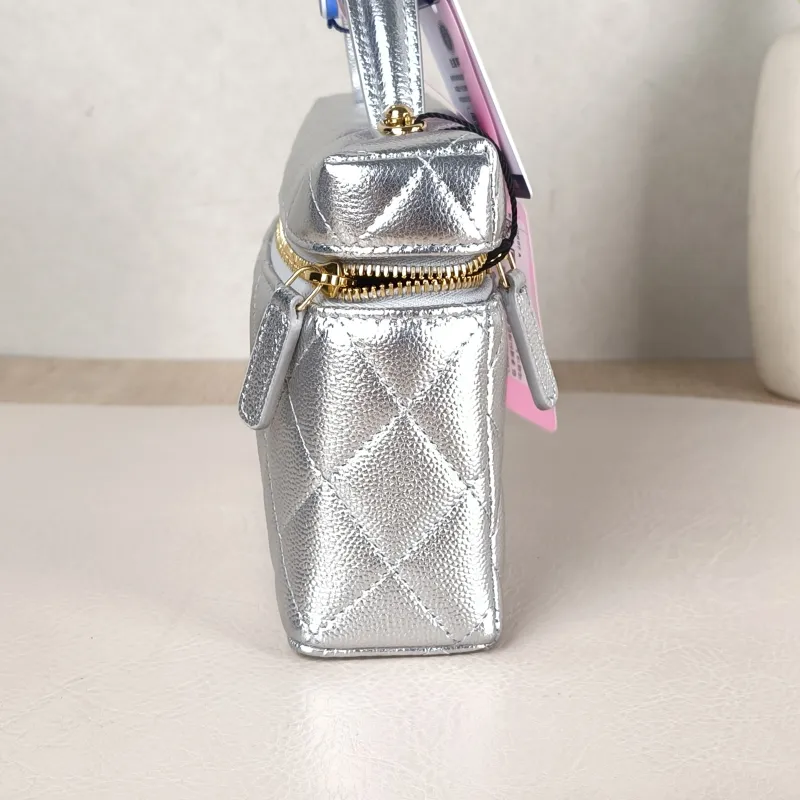 Chanel Crossbody Baglp Box Bag Top Handle Crossbody Bag Silver Grained Calfskin One Size19.5 × 5 × 17 cm — detail view 1 of 14