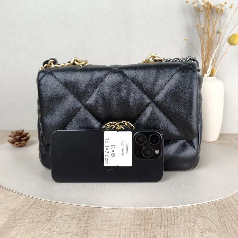 Chanel Crossbody Bag 19Bag Black SL ambskin Small 26 × 9 × 16 cm — cover view 4 of 5