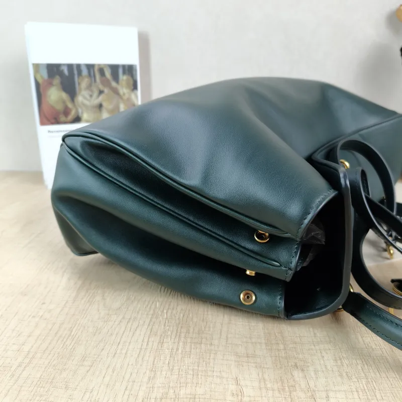 BALENCIAGA Crossbody Bag RODEO Green Calfskin Medium35 × 11 × 23.5 cm — detail view 11 of 12
