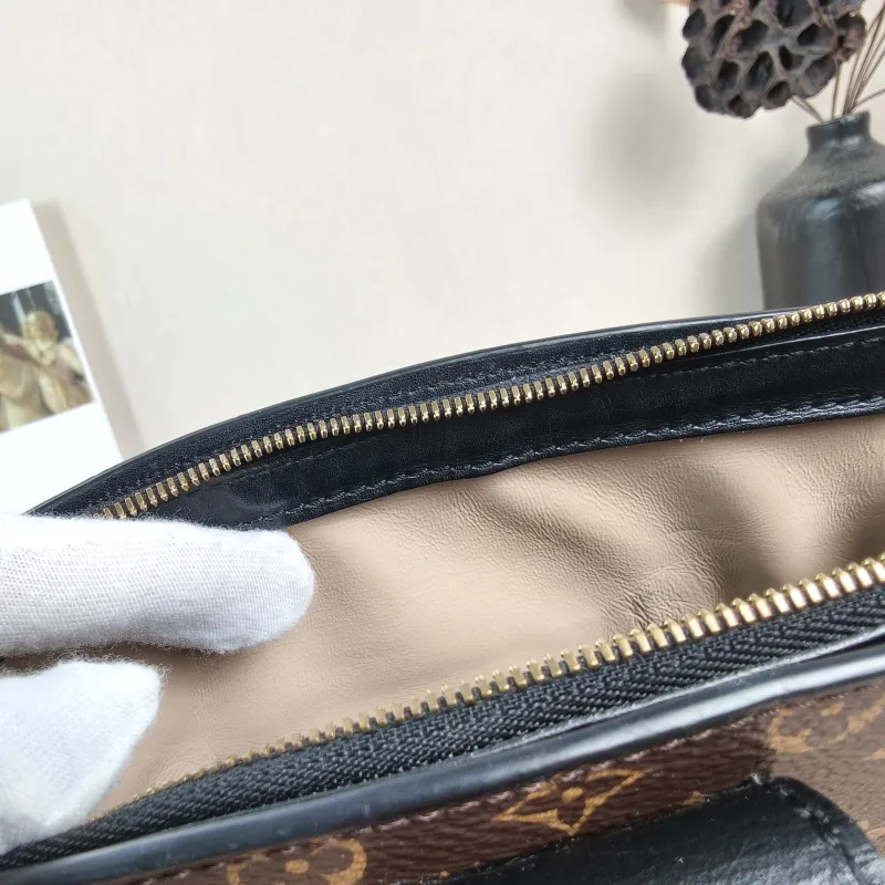 Louis Vuitton Crossbody Bag Trunk Clutch Box Monogram PV Cmini20 × 5.5 × 12 cm — detail view 7 of 12
