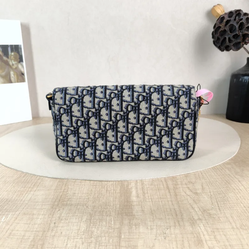 DIOR Crossbody Bag 30 Montaigne woc Blue Canvas One Size 21.5 × 3 × 12 cm — cover view 2 of 5