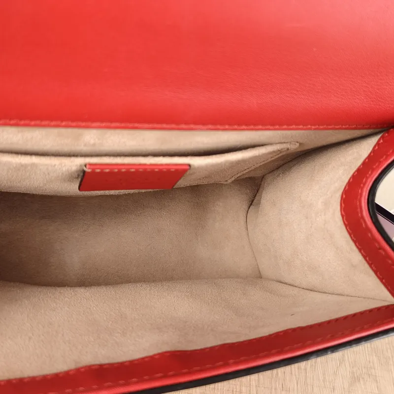 GUCCI Crossbody Bag Padlock Pearl Edition Red Calfskin Small 20.5 × 7.5 × 13 cm — detail view 13 of 13