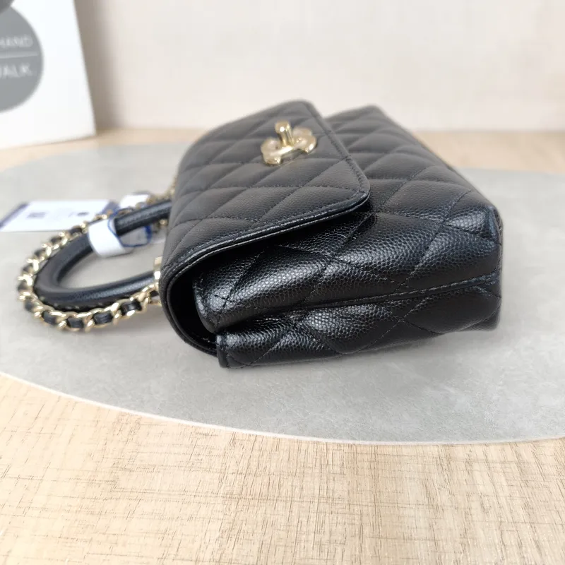 Chanel Top Handle Bag Coco Handle​Black Grained Calfskin Mini14.5 × 5.5 × 11.5 cm — detail view 5 of 22