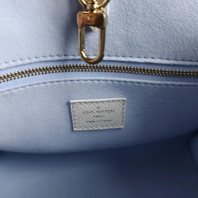 Louis Vuitton Shoulder Bag Onthego White · Blue Monogram Empreinte Embossed Calfskin Small 25 × 11.5 × 19 cm — detail view 2 of 11